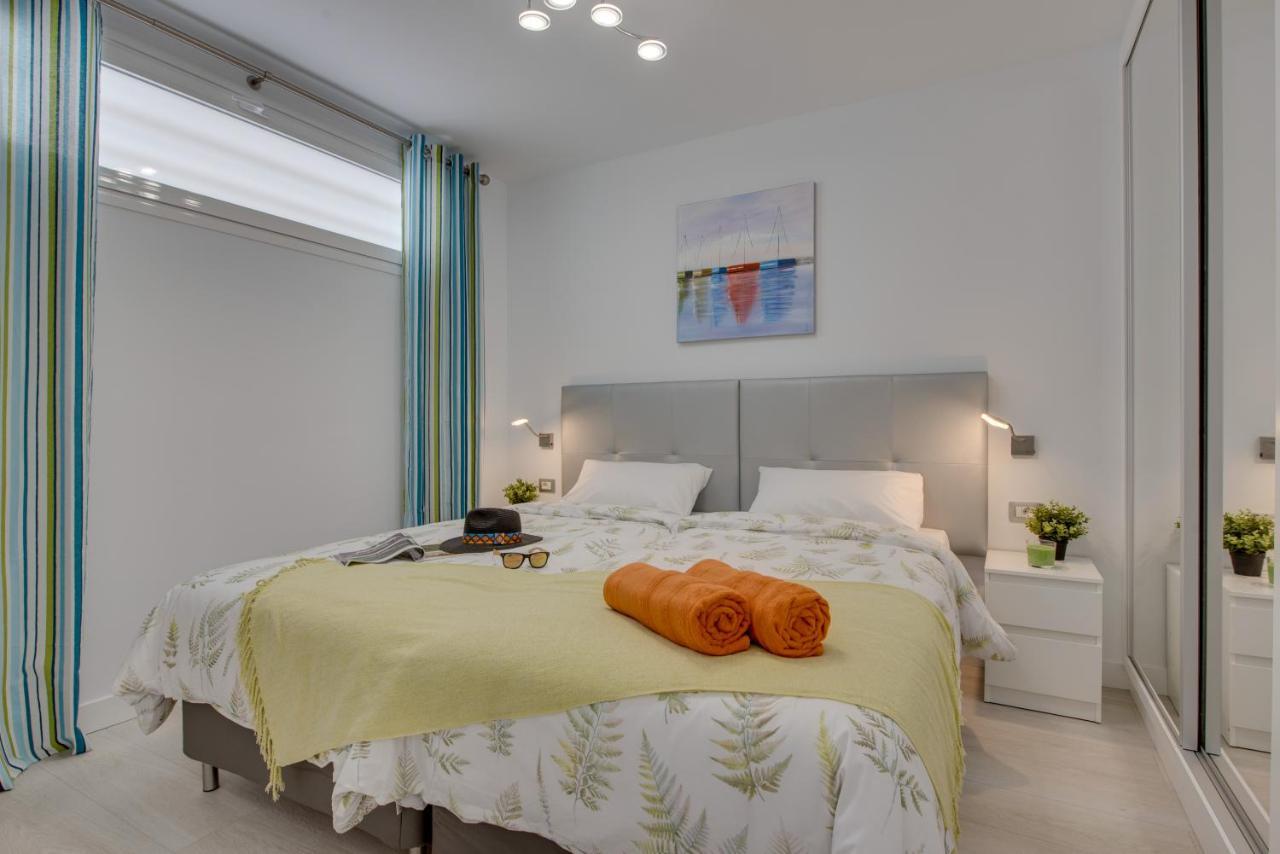 Modern Apartments Los Cristianos Center מראה חיצוני תמונה